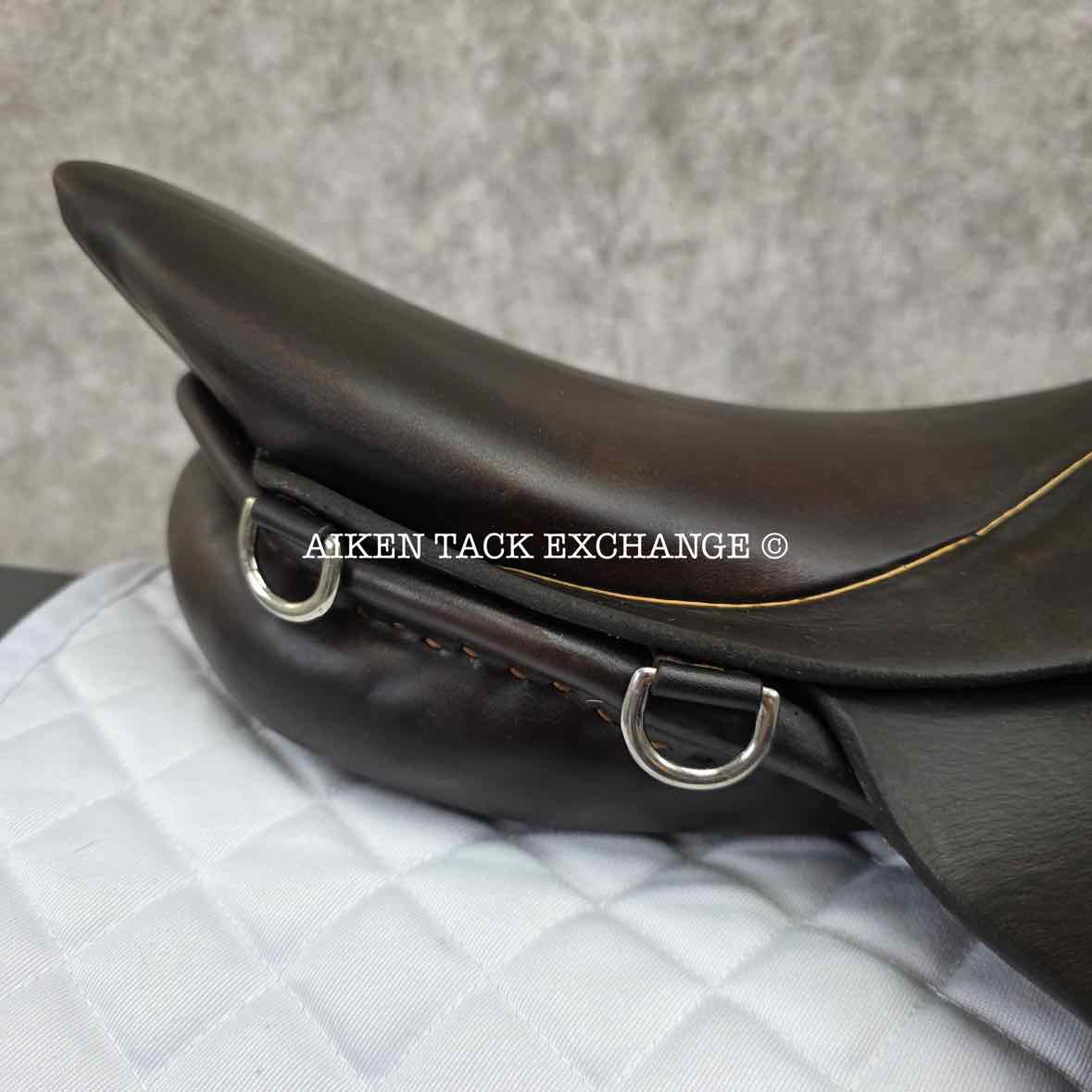 Stubben Siegfried II Saddle, 17" Seat, 31cm Tree - MW/W, Wool Flocked Panels