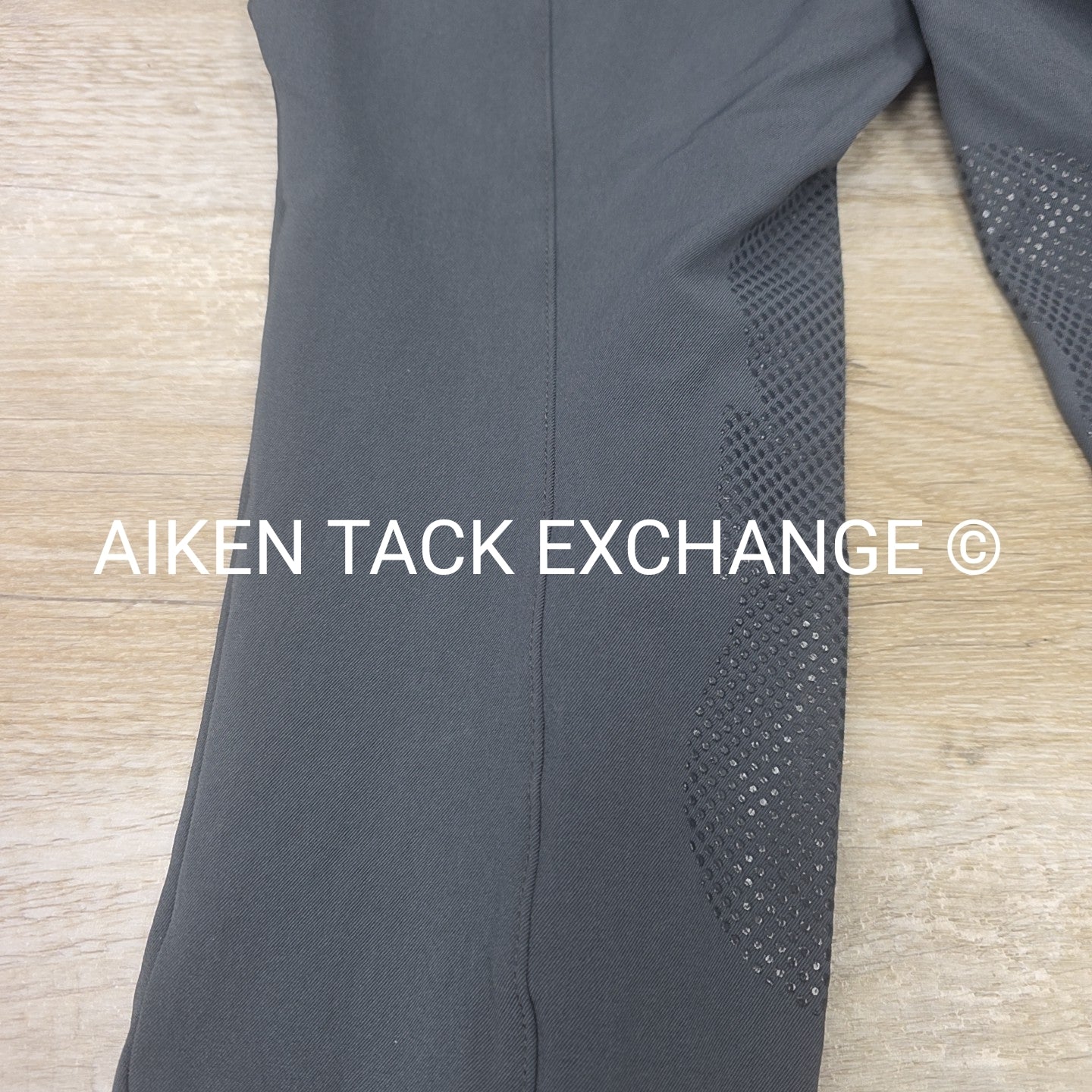 For Horses Silicone Grip Knee Patch Breeches, Women's 48 (32/34)