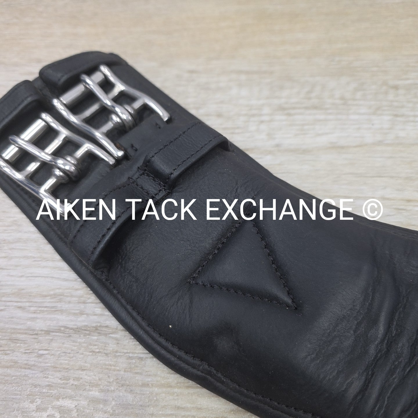 HKM Premium Contour Dressage Girth, Black, 24"