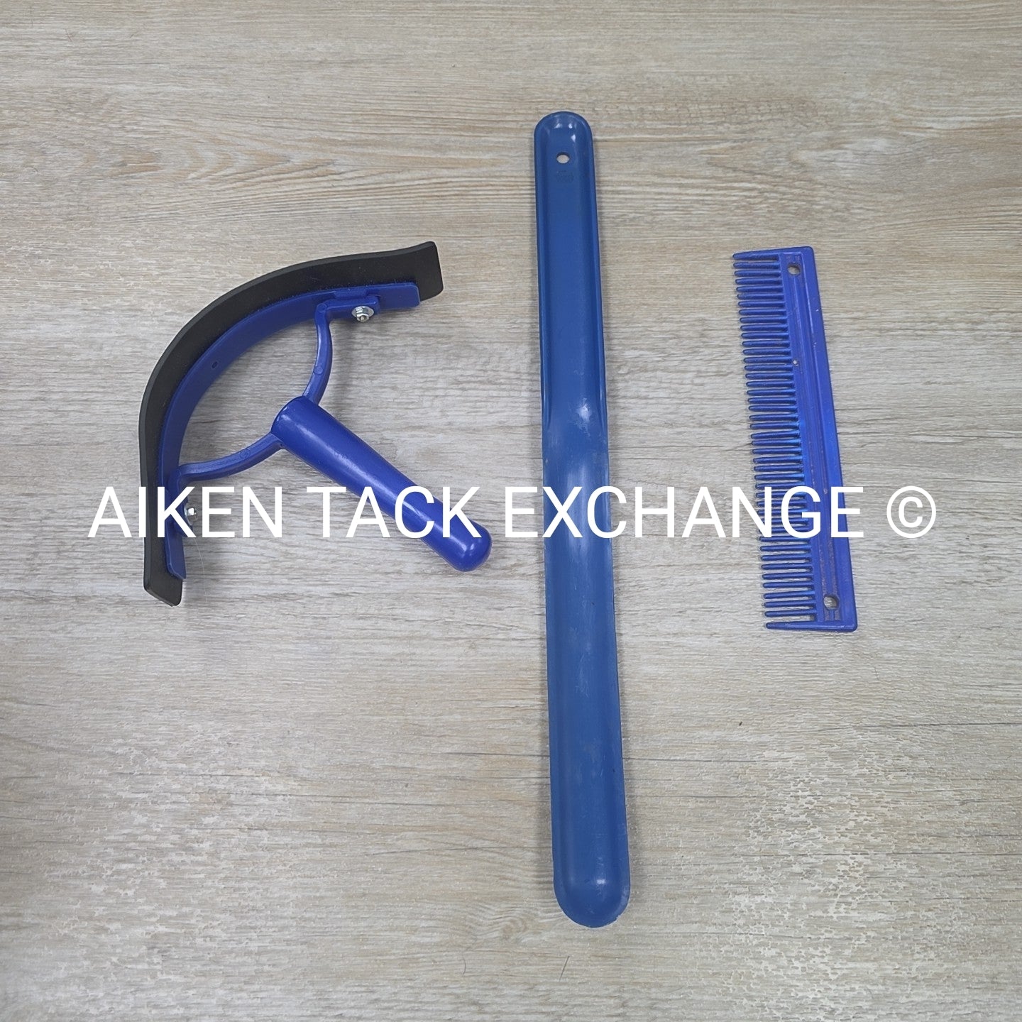 BARGAIN BUNDLE: 1 Sweat Scrapers, 1 Comb