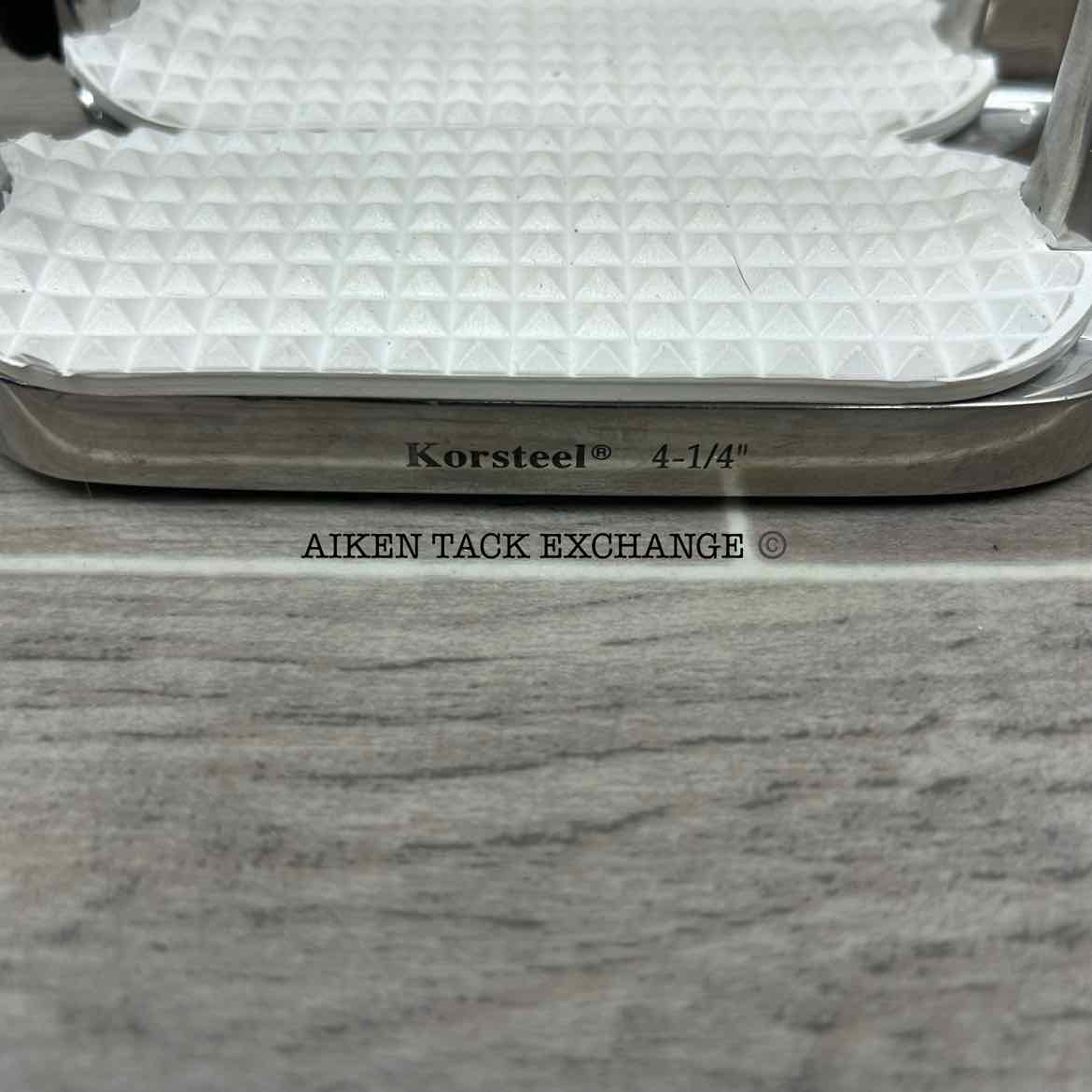 Korsteel Peacock Safety Stirrup Irons, 4.25"