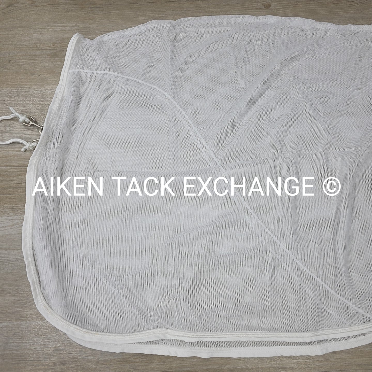 Fenwick Equestrian BodyGuard Mesh Cooler, White (has some marks) 62"
