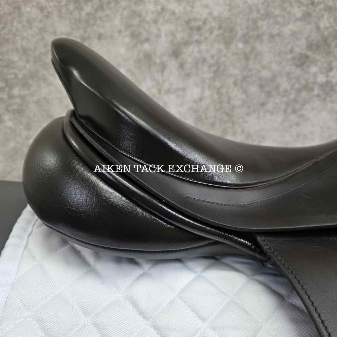 **On Trial** Albion Legend K2 Jump Saddle, 17.5" Seat, Wide Tree, Wool Flocked Panels