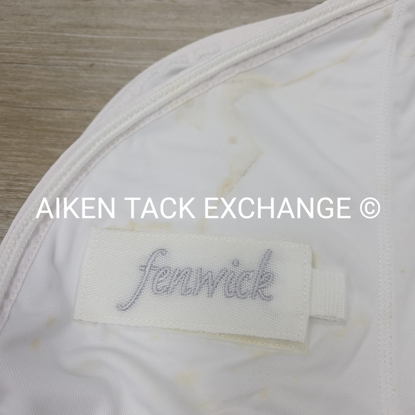 Fenwick Equestrian Therapeutic Jade Cooler, White (has marks), 82"