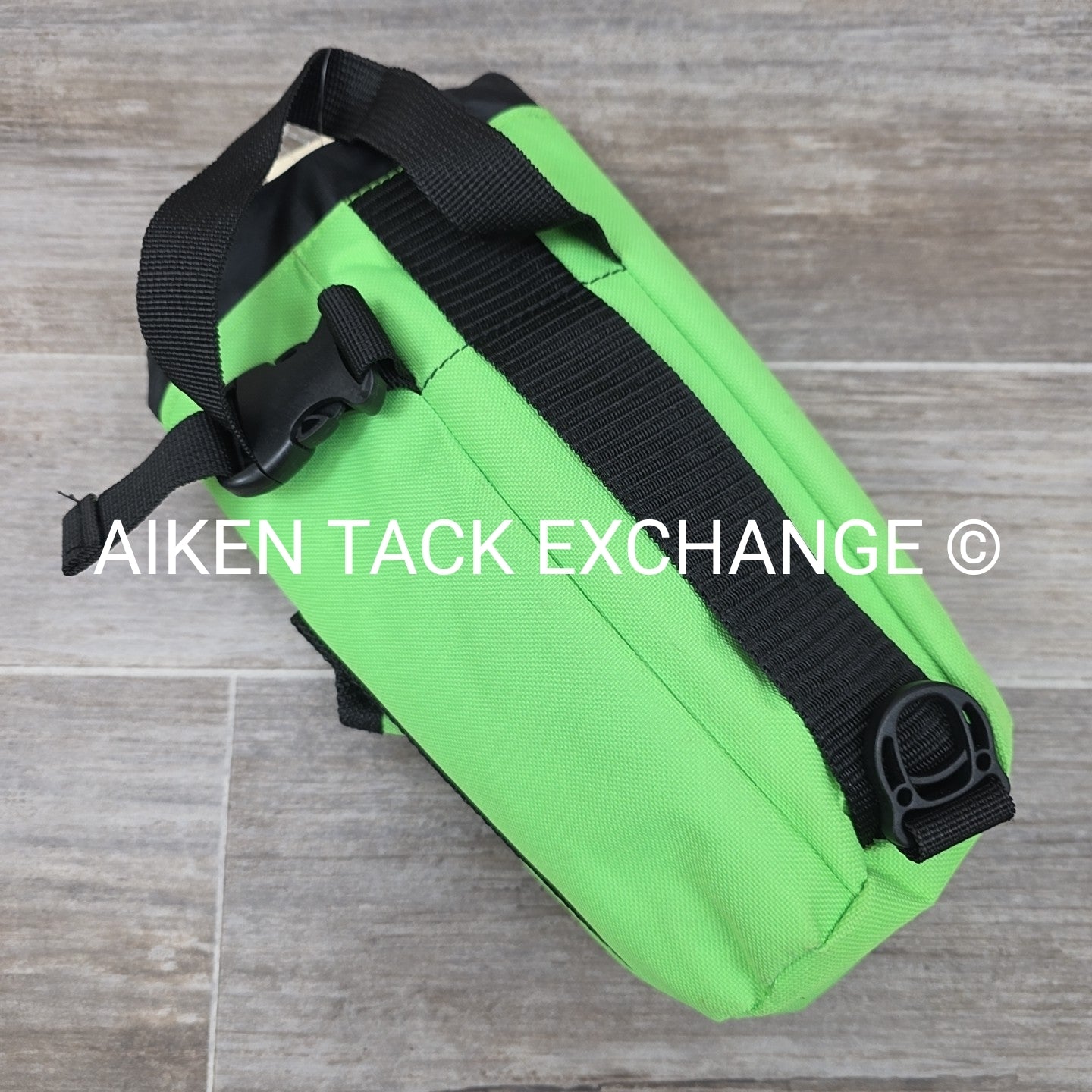 Showman Nylon Insulated Bottle Carrier with Pocket