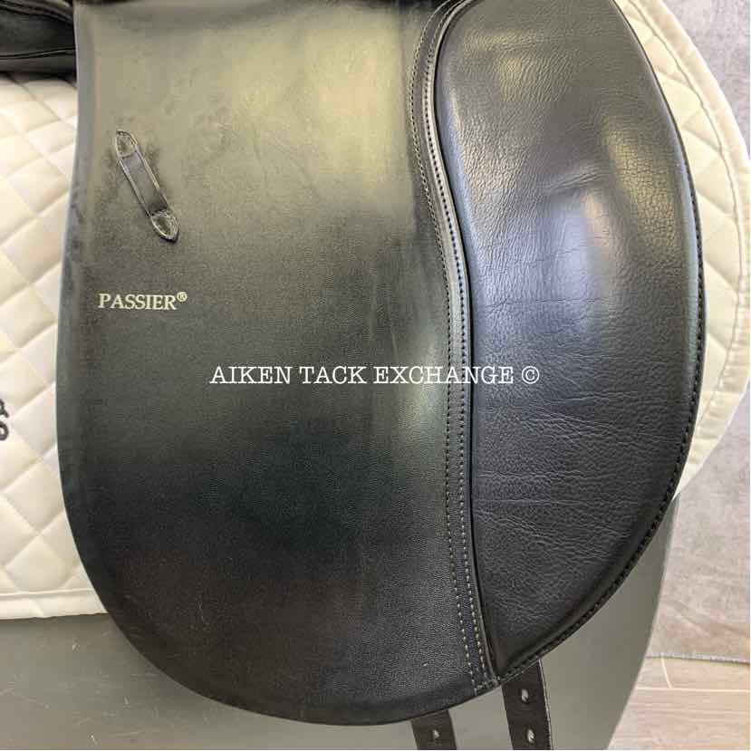 **SOLD** 2006 Passier Corona Dressage Saddle, 18" Seat, Long Flap, Medium Wide Tree, Wool Flocked Panels