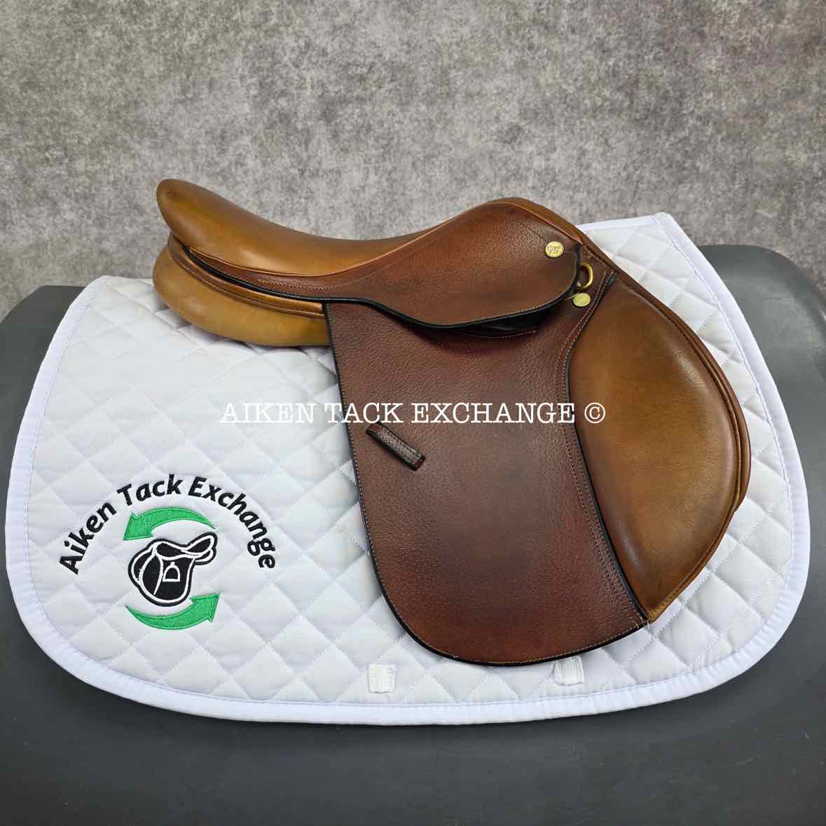 Beval LTD Close Contact Jump Saddle, 15" Seat, Medium Tree, Foam Panels
