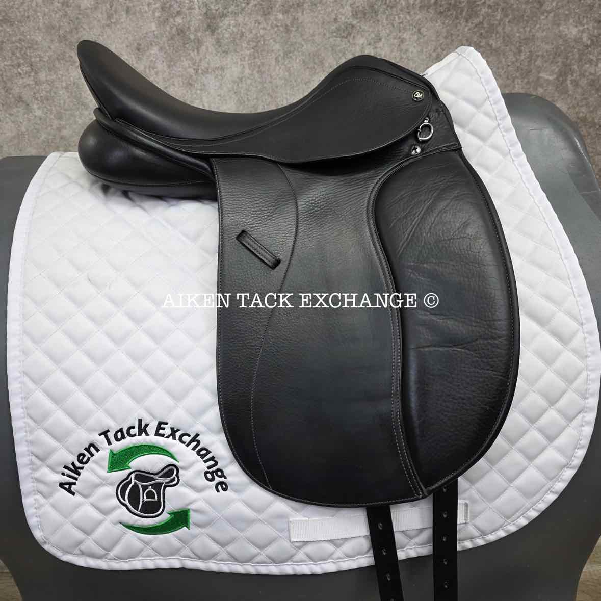 2016 Ovation Salinero II Dressage Saddle, 16.5" Seat, Adjustable Tree - XCH Changeable Gullet, Wool Flocked Panels