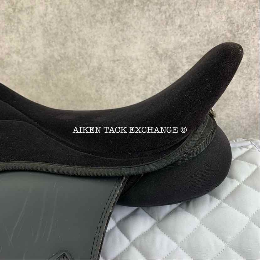 **SOLD** Thorowgood Maxam All Purpose Saddle, 17" Seat, Extra Wide Tree, Wool Flocked Panels