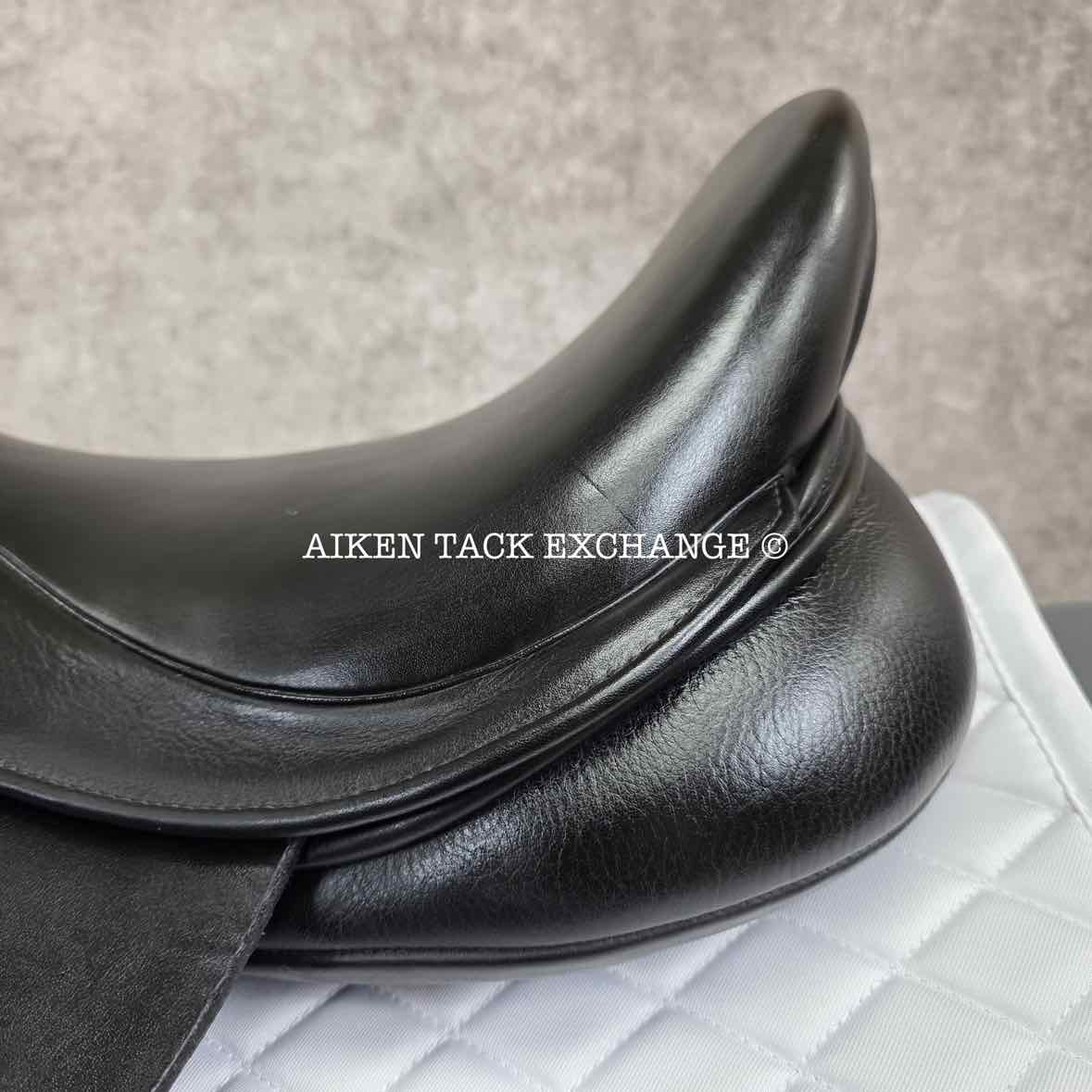 **SOLD** 2019 Fairfax Classic Cupped Flap Dressage Saddle, 17" Seat, Adjustable Tree - Changeable Gullet, Wool Flocked Panels
