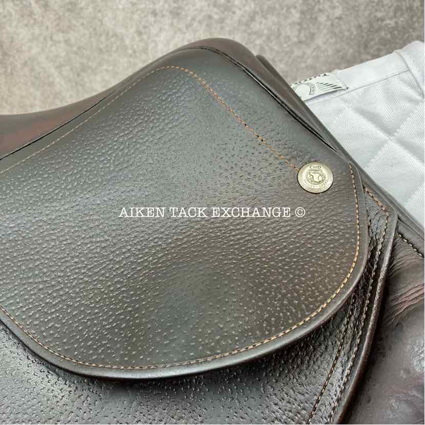 **SOLD** 2018 CWD SE03 Close Contact Jump Saddle, 17.5" Seat, 3L Flap, Medium Wide Tree, Foam Panels