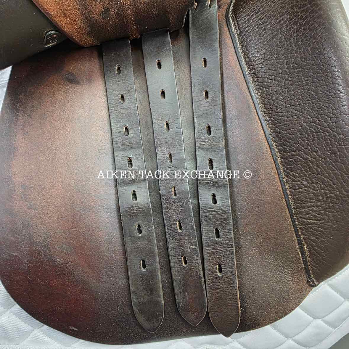 Roosli Pilatus Dressage Saddle, 17" Seat, Medium Tree, Wool Flocked Panels