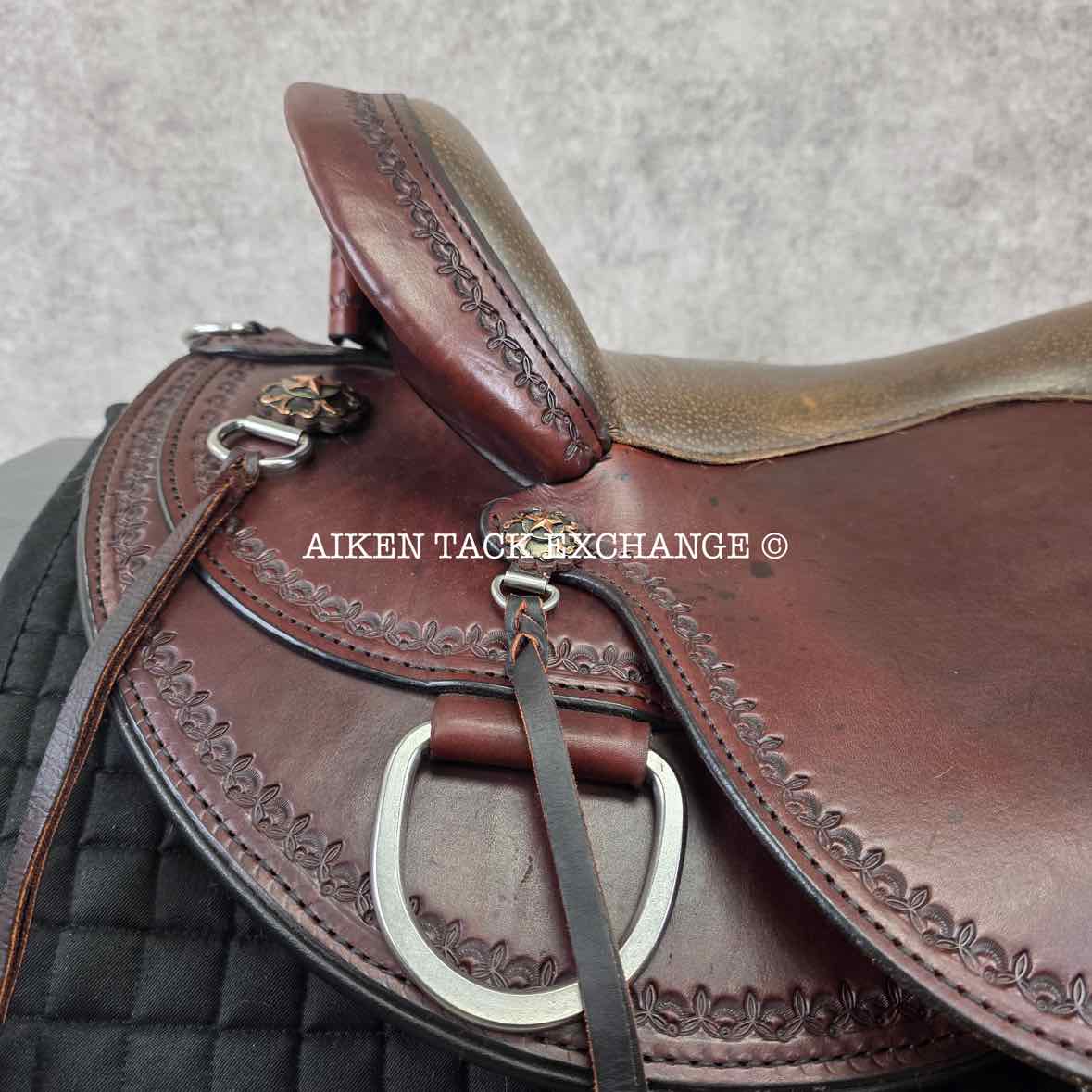 **SOLD** 2017 Circle Y 1566 Nova Flex2 Trail Plus Western Saddle, 16" Seat, Wide Tree - Full QH Bars