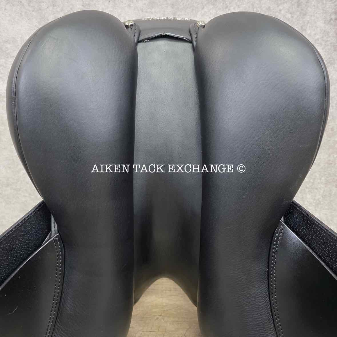 2022 Stubben Aramis II GP Dressage Saddle, 17.5" Seat, 28cm Tree - Medium, Wool Flocked Panels