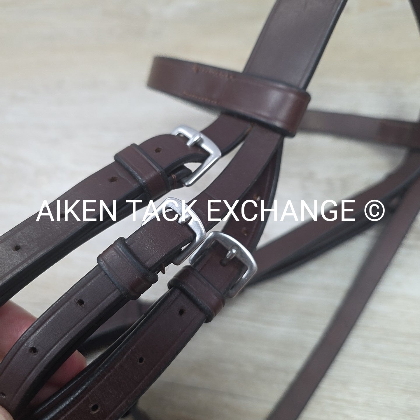 KL Select Foxwell Flat Hunt Bridle with Matching Laced Reins, Brown, Size Full