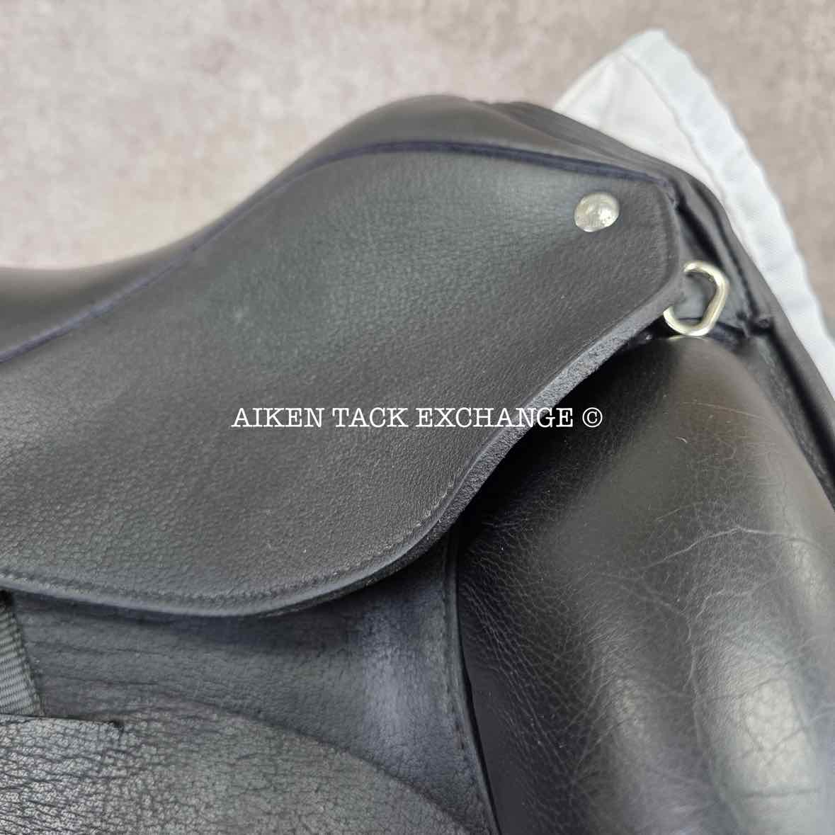 2019 Custom Saddlery Icon Flight Monoflap Dressage Saddle, 18" Seat, Adjustable Tree, Wool Flocked Panels