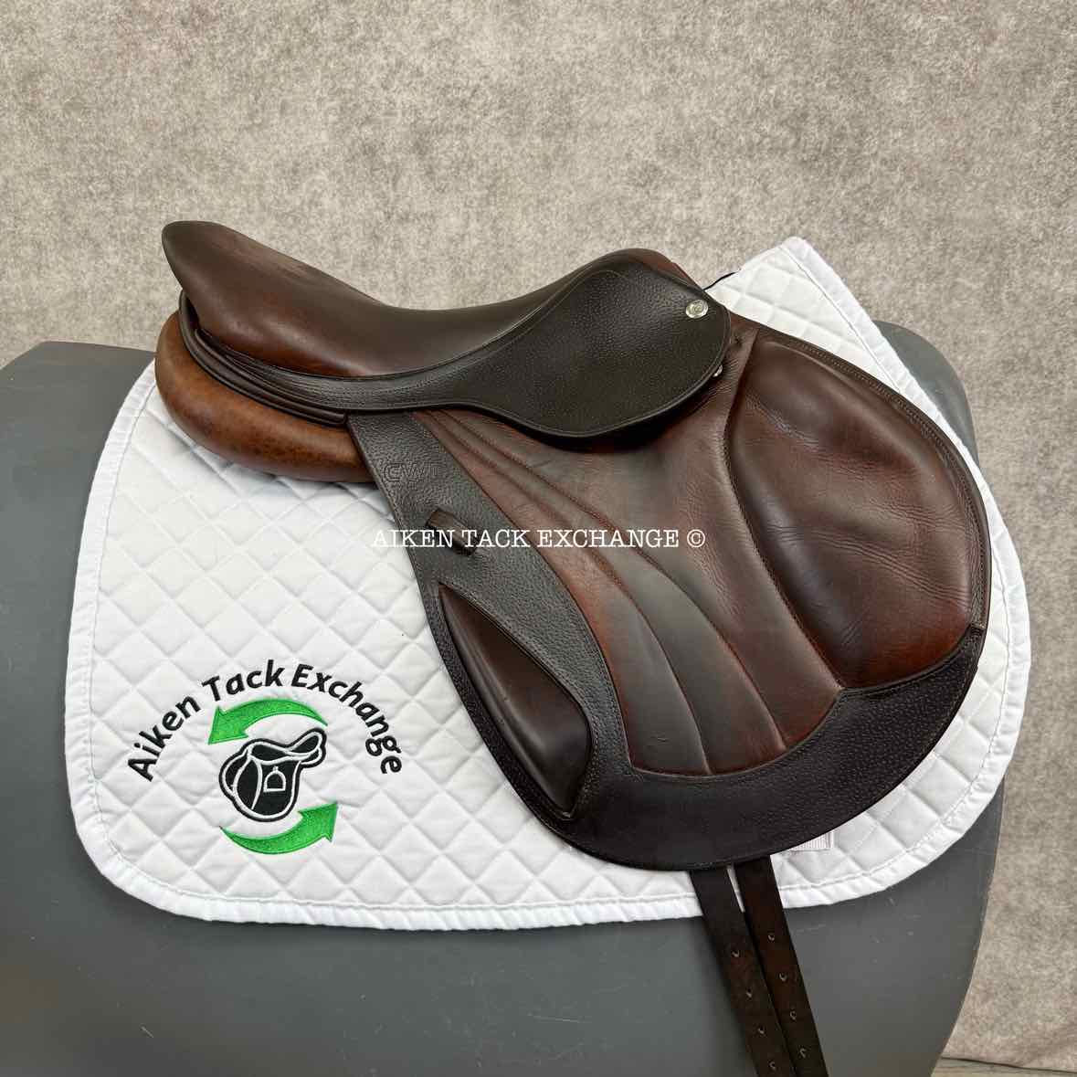 2018 CWD SE04 Monoflap Jump Saddle, 17" Seat, 2A Flap, Medium Tree, Foam Panels