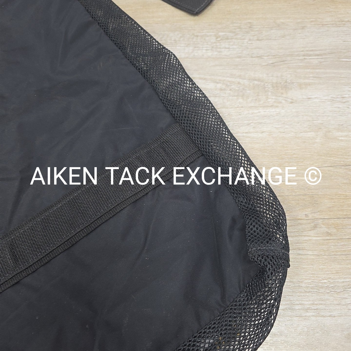 Tuck-M-In Hanging Bridle Bag