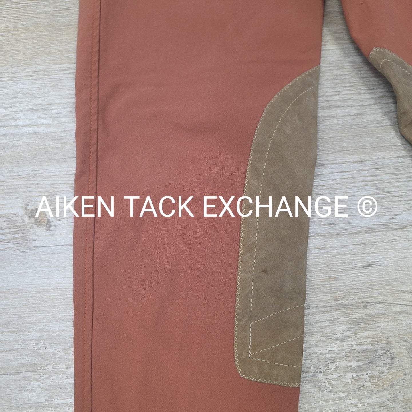 Tailored Sportsman Trophy Hunter Knee Patch Breeches, Size 30 R