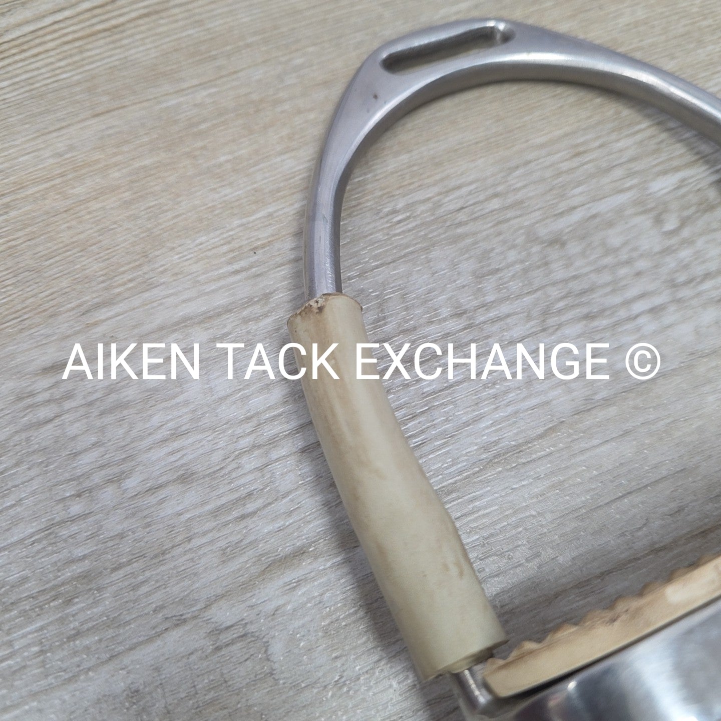 Coronet Flex Stirrup Irons, 4.5"