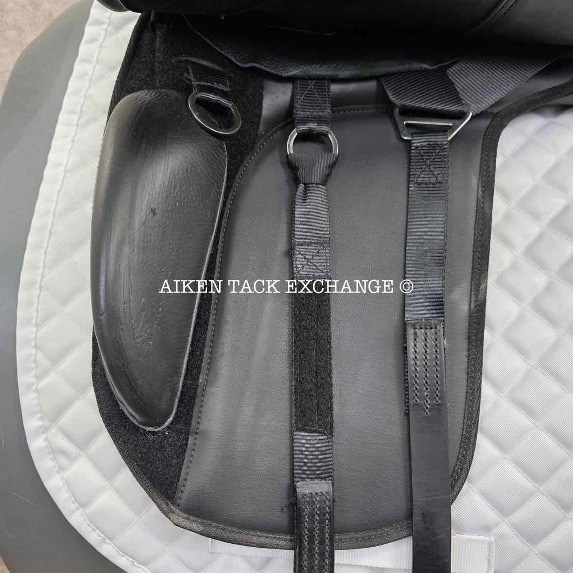 Thorowgood T4 Dressage Saddle, 17.5" Seat, Adjustable Tree - Changeable Gullet, Wool Flocked Panels