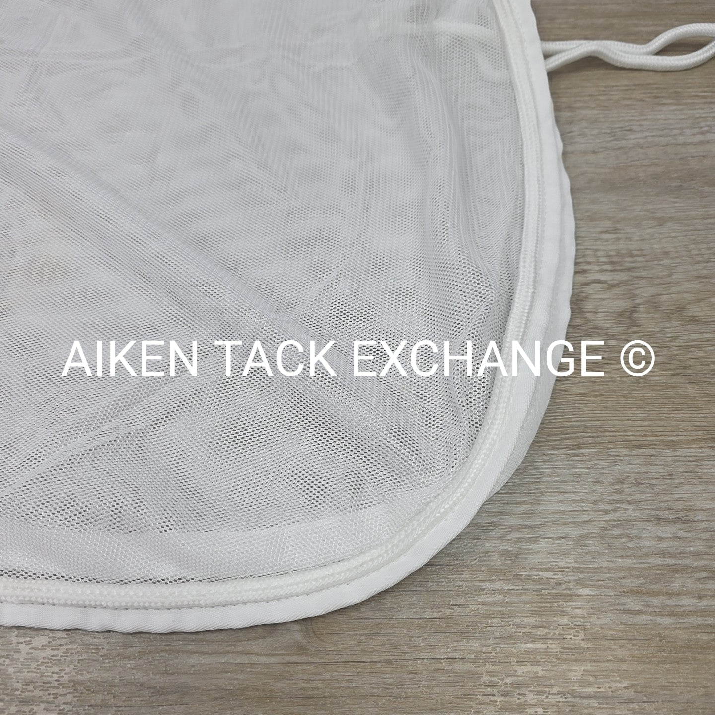 Fenwick Equestrian BodyGuard Mesh Cooler, White (has some marks) 62"