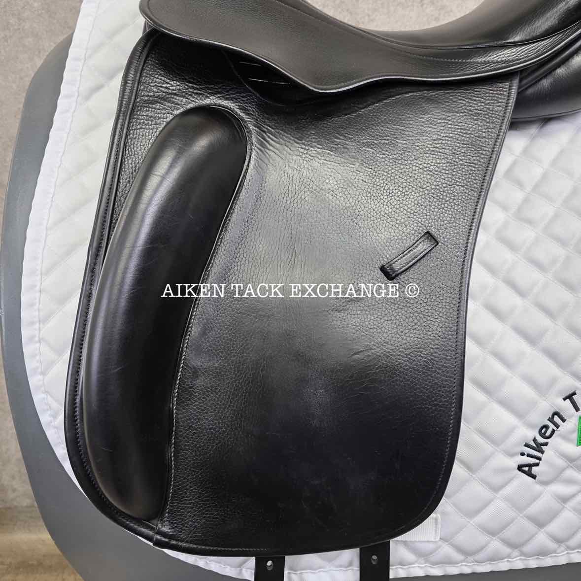 2011 County Perfection Dressage Saddle, 17" Seat, Adjustable Flap, Medium Narrow Tree, Wool Flocked Panels