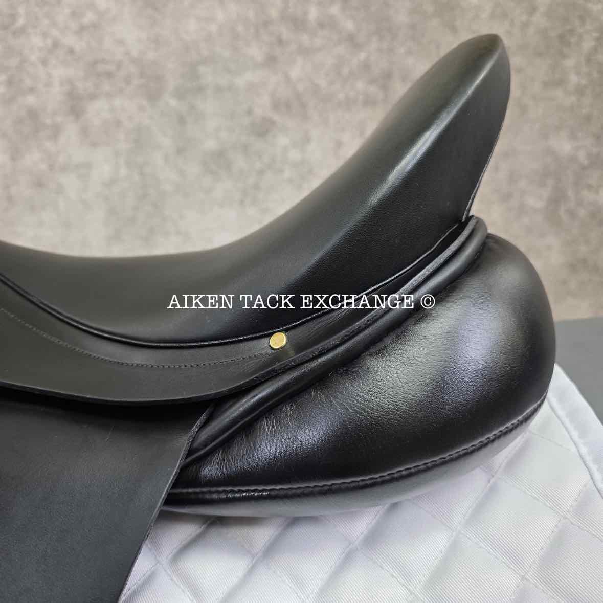 Albion SLK Dressage Saddle, 17.5" Seat, Adjusta-Tree: Set to Wide, Wool Flocked Panels