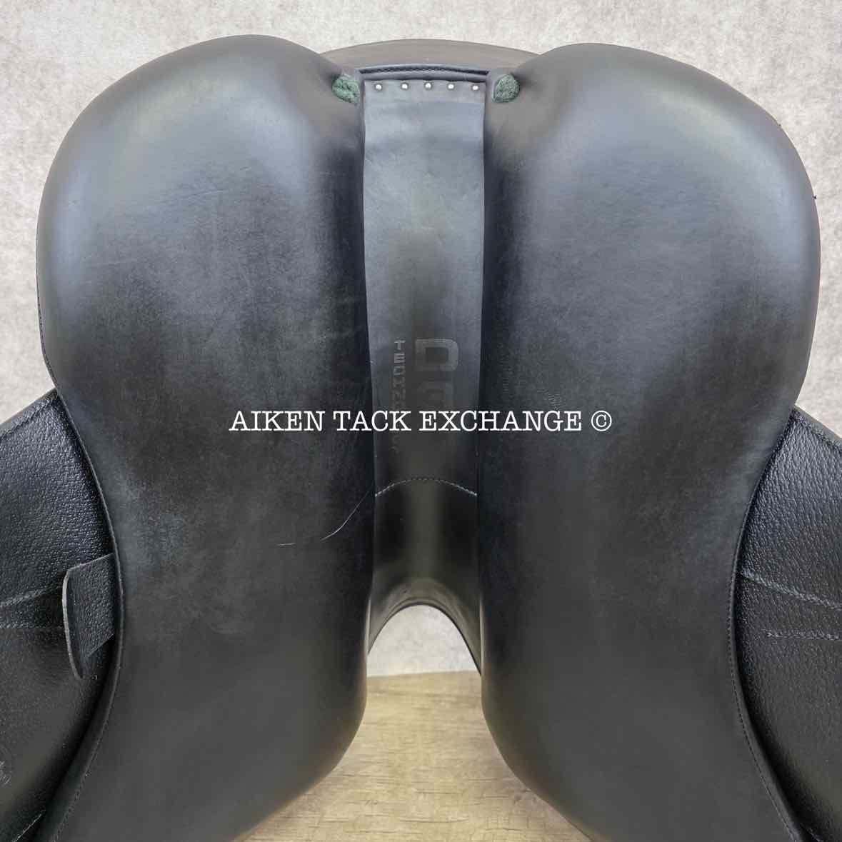 2017 Devoucoux Makila Lab Monoflap Dressage Saddle, 17" Seat - 2AA Flap, Medium Tree, D3D Panels, Full Buffalo Leather