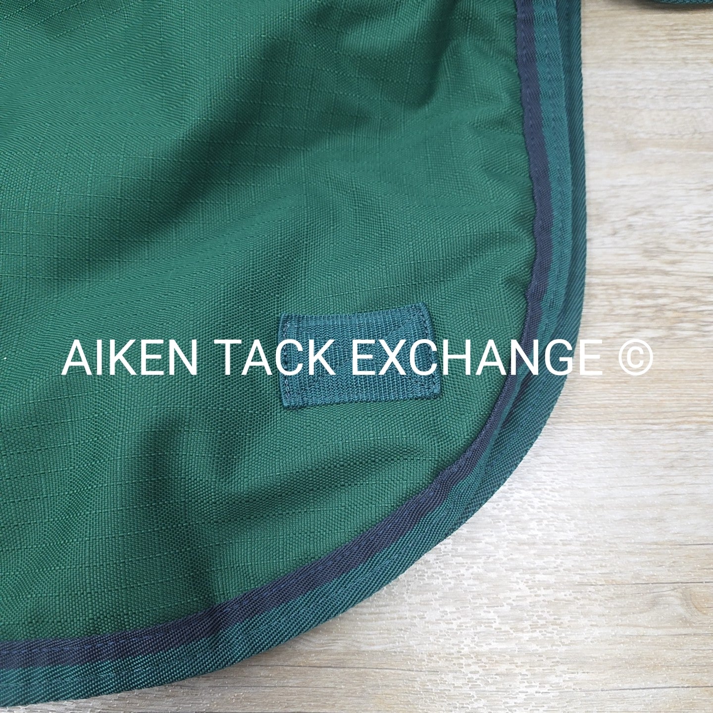 Schneiders ArmorFlex Challenger Cutback Medium Weight Turnout Blanket, 76"