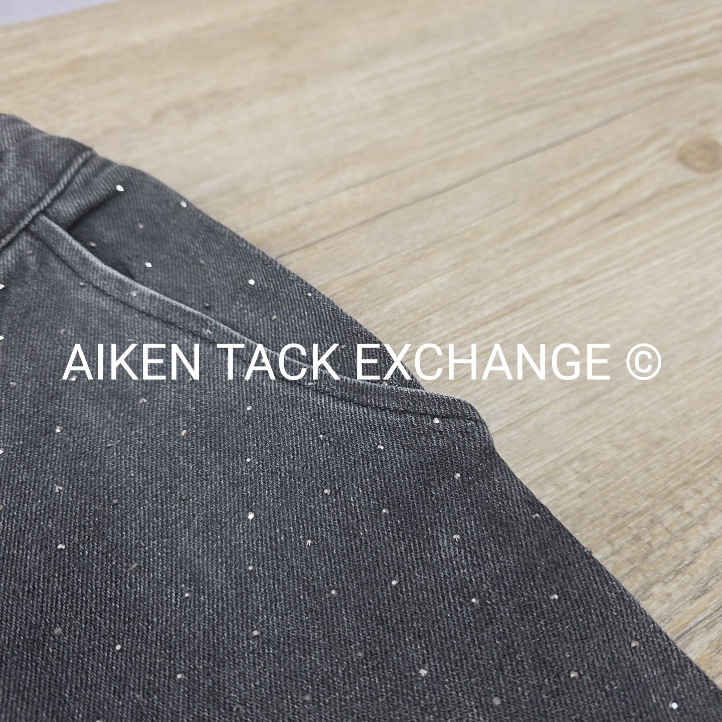 Skies Are Blue Elastic Waist Wide Leg Rhinestone Jeans, Women's Small