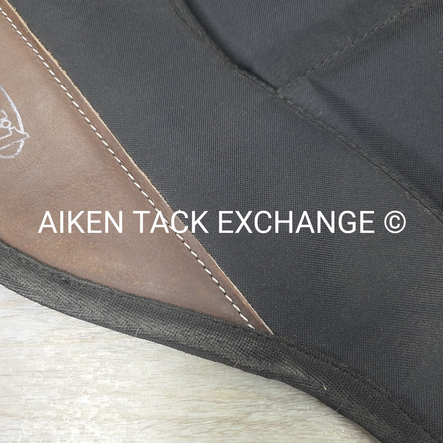 Tough1 Competition Shim Saddle Pad (missing 2 shims)