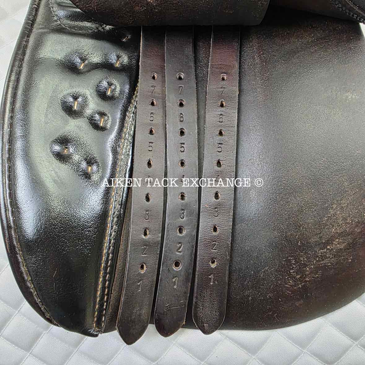 **SOLD** Stubben Romanus Extra CL Dressage Saddle, 18" Seat, 32cm Tree - Wide, Wool Flocked Panels