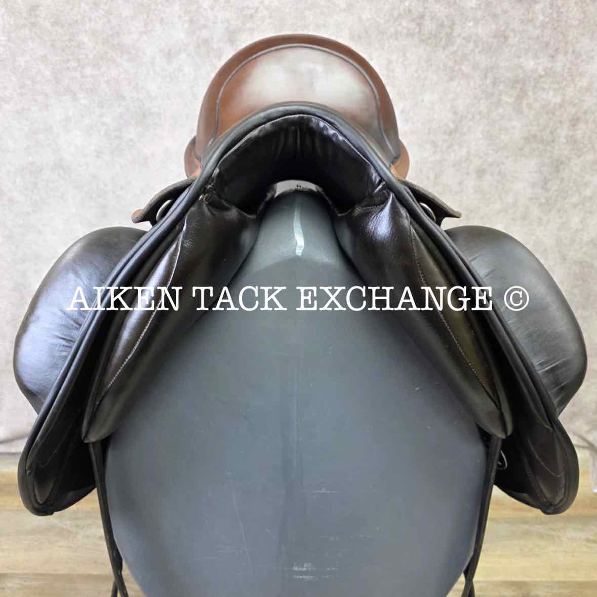 2021 Custom Saddlery Everest R Monoflap Dressage Saddle, 17.5" Seat, Adjustable Tree, Wool Flocked Panels