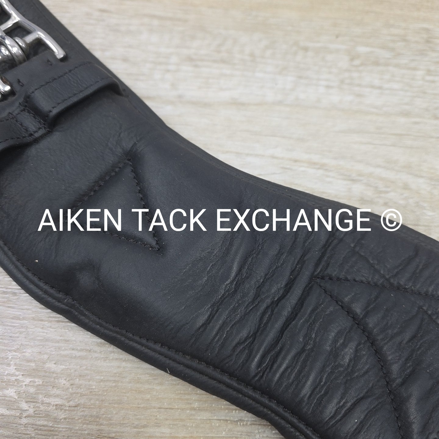 HKM Premium Contour Dressage Girth, Black, 24"