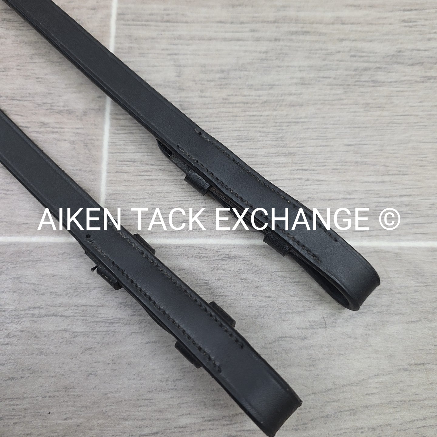 Plain  Flat Rubber Reins, Black, Size Full