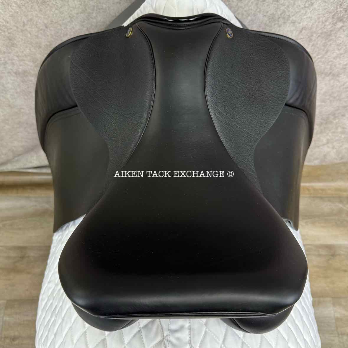 2023 Hulsebos WB3 Dressage Saddle, 17.5" Seat, Medium Wide Tree, Wool Flocked Panels