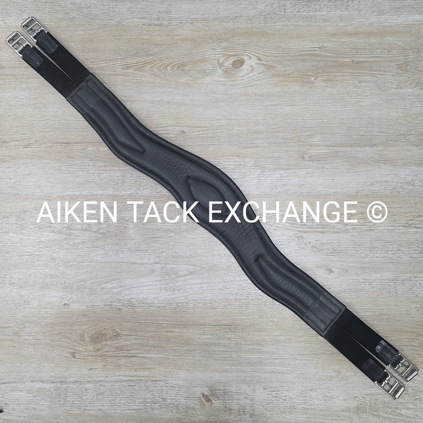 County Logic Anatomic Shoulder Relief Girth, Black, 44"