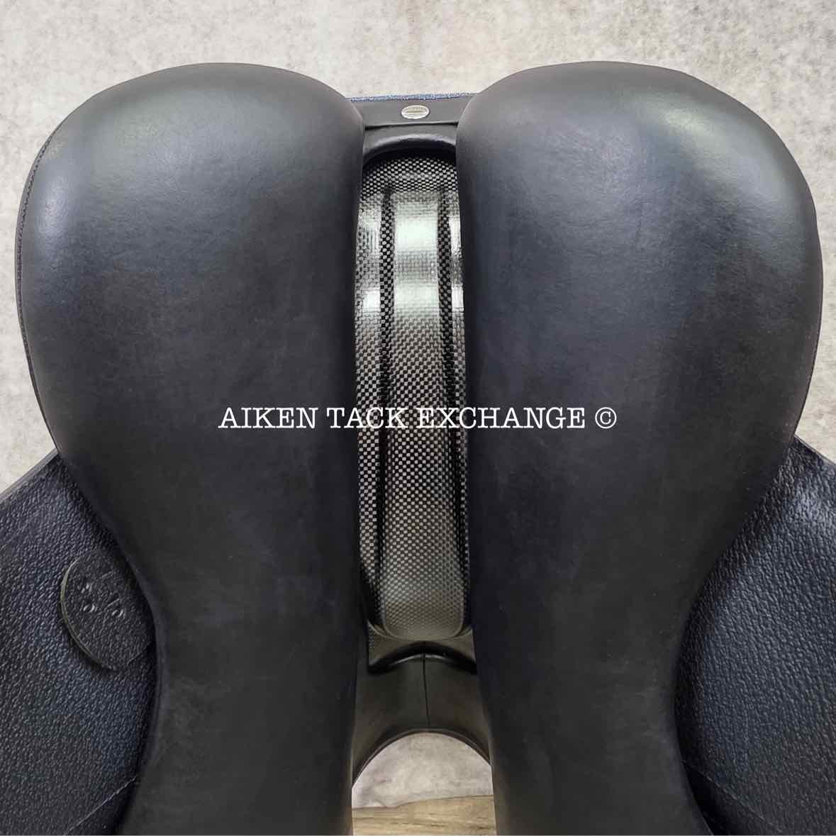 2023 Devoucoux Makila Harmonie Monoflap Dressage Saddle, 17" Seat, 1A Flap - Short, Dynamick Tree - Medium, D3D Panels, Full Buffalo Leather