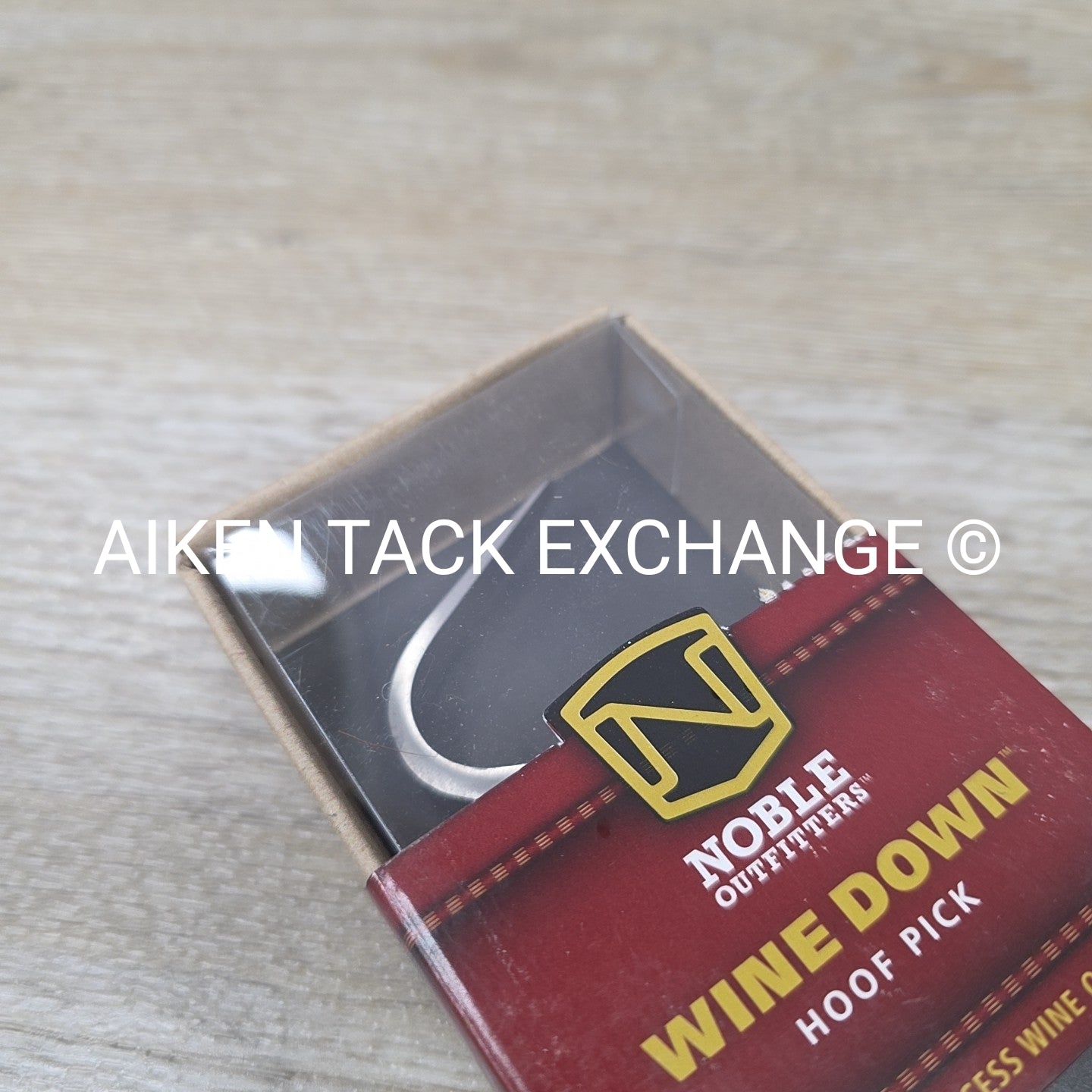 Noble Outfitters Wine Down Hoof Pick