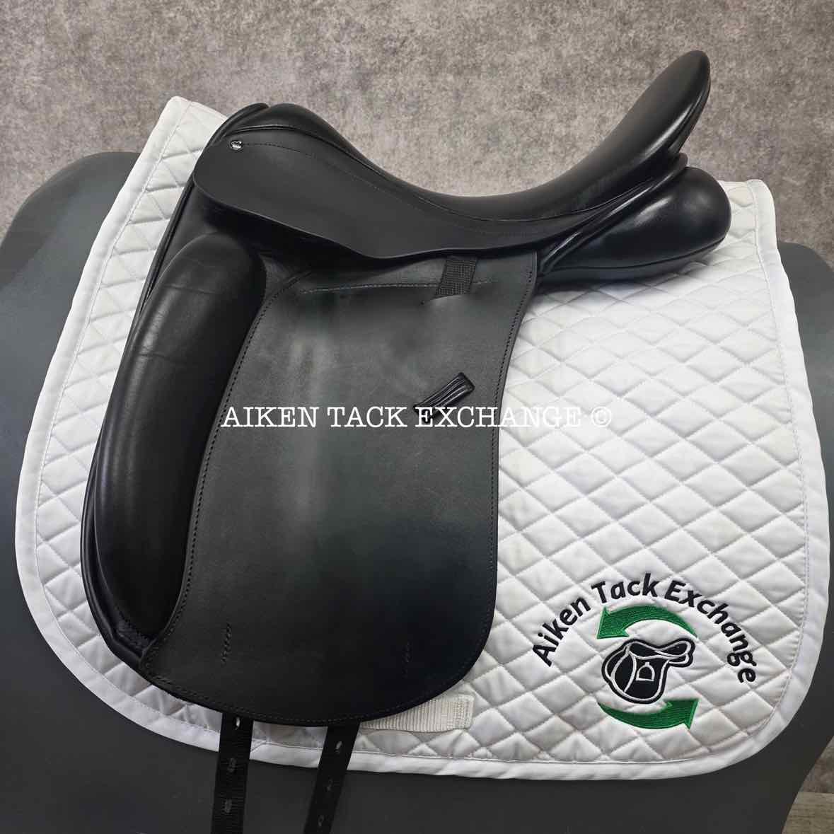 2018 County Inspiration Dressage Saddle, 17.5" Seat, Medium Narrow Tree, Wool Flocked Panels