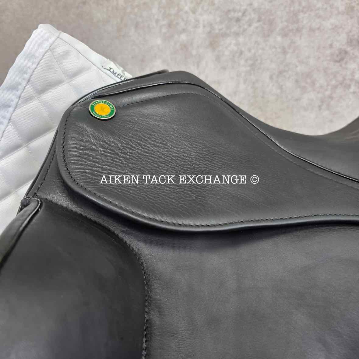 2022 JC Performance Line P2 Monoflap Dressage Saddle, 17.5" Seat, 34 Tree - MW, Wool Flocked Pony Panels