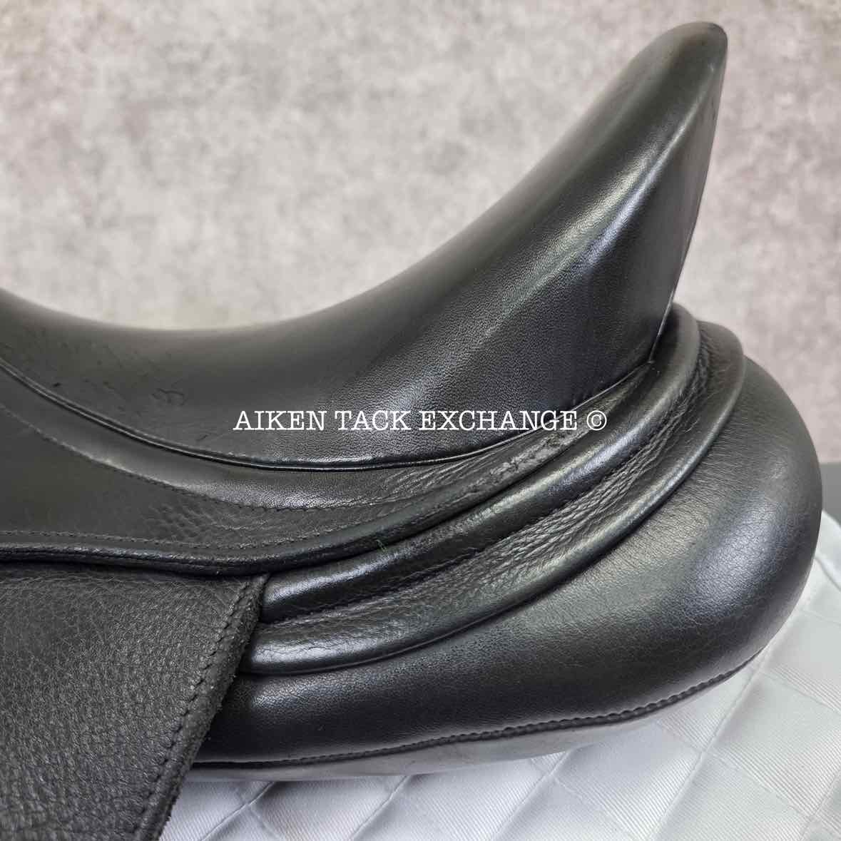 2018 Schleese Prelude Dressage Saddle, 17.5" Seat, Short Flap, Adjustable AdapTree, Wool Flocked Panels