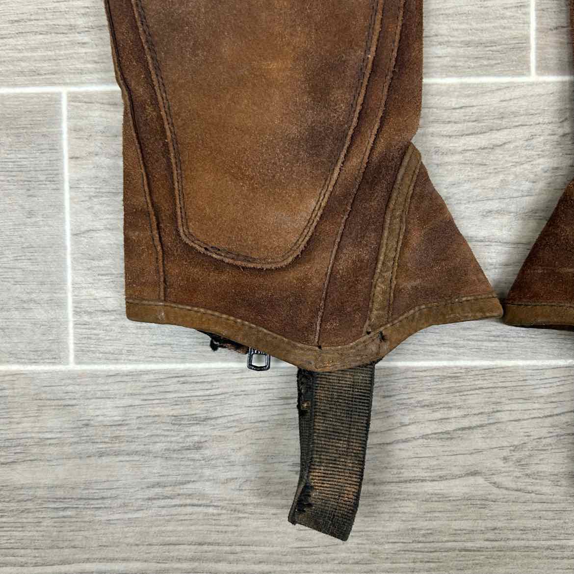 Ariat All Around II Suede Half Chaps, Size Child's Large