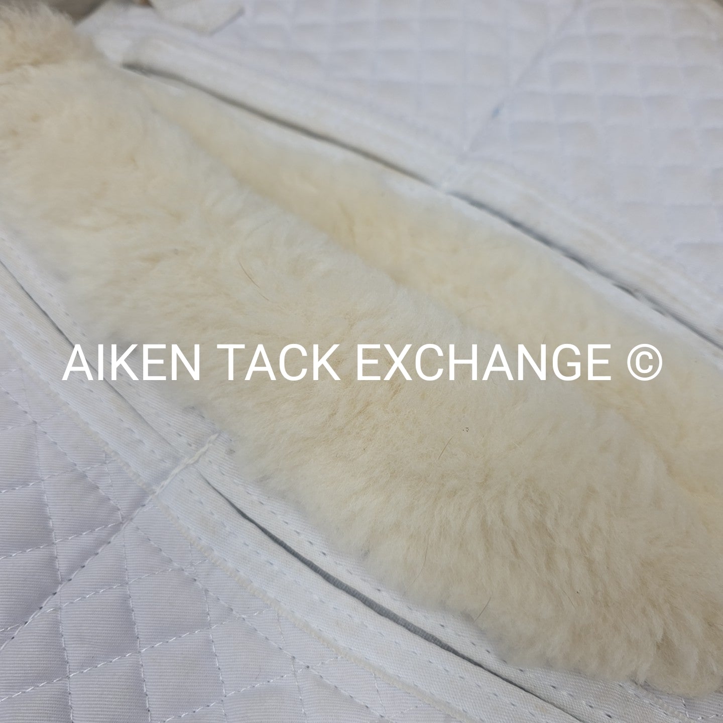 Total Saddle Fit Sheepskin Wither Freedom 6 Point Half Pad, M / L (Does Not come