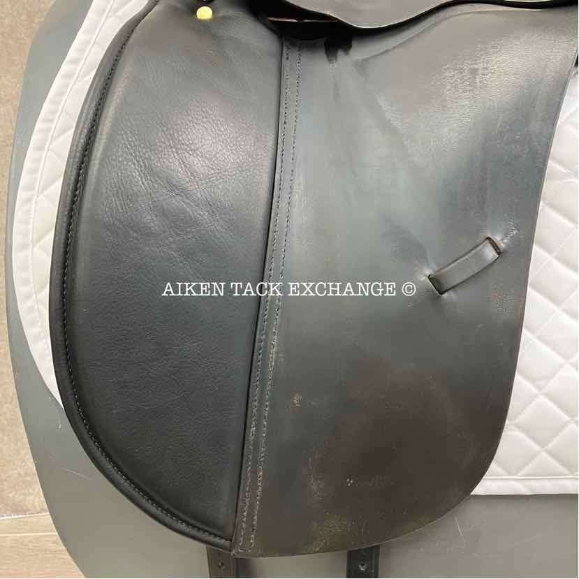 **SOLD** Albion Style Dressage Saddle, 18" Seat, Medium Tree, Wool Flocked Panels