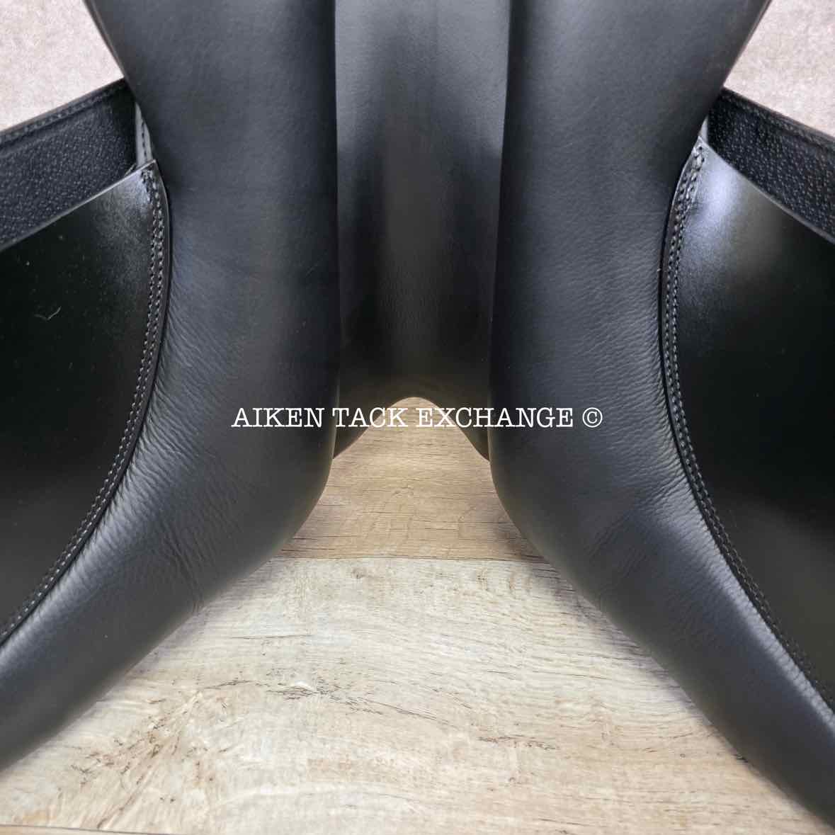 2022 Stubben Aramis II GP Dressage Saddle, 17.5" Seat, 28cm Tree - Medium, Wool Flocked Panels