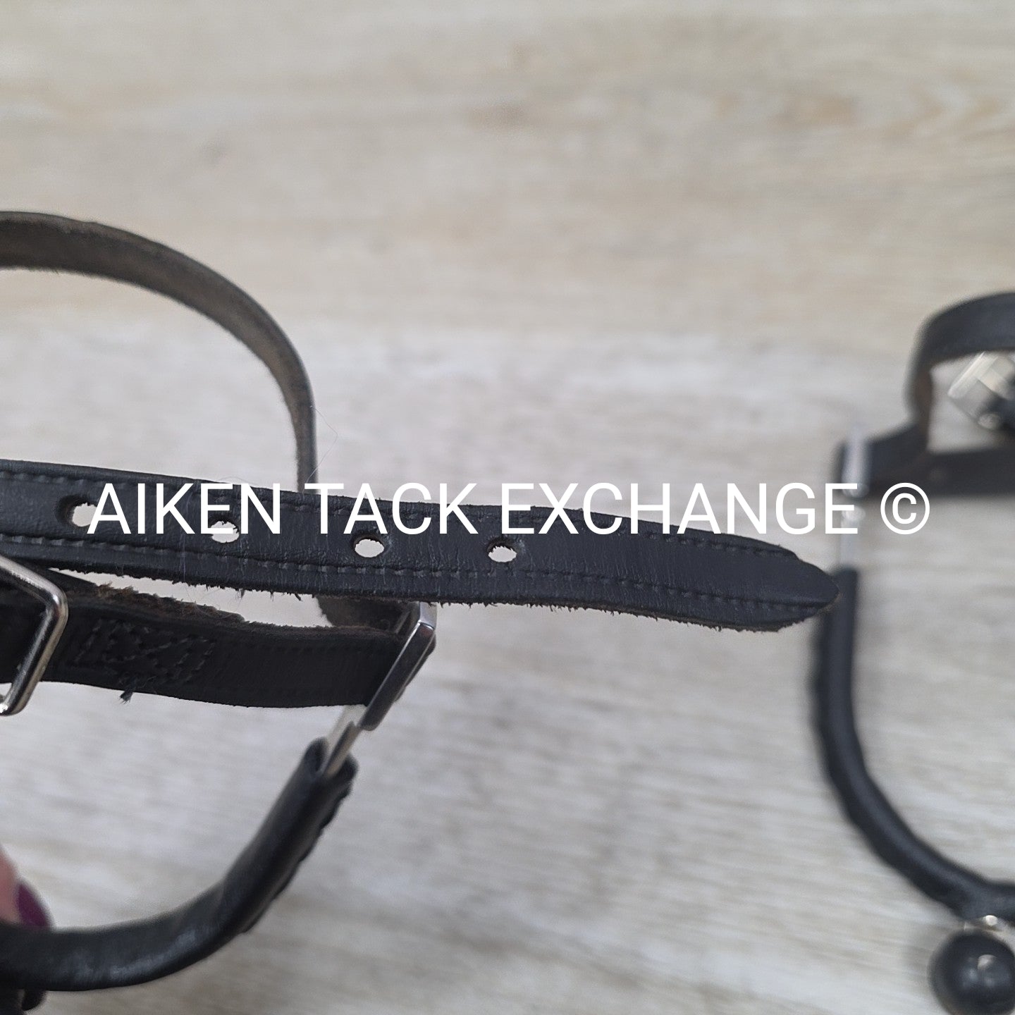 Leather Wrapped Short Neck Roller Spurs with Leather Spur Straps, 3/4' Neck