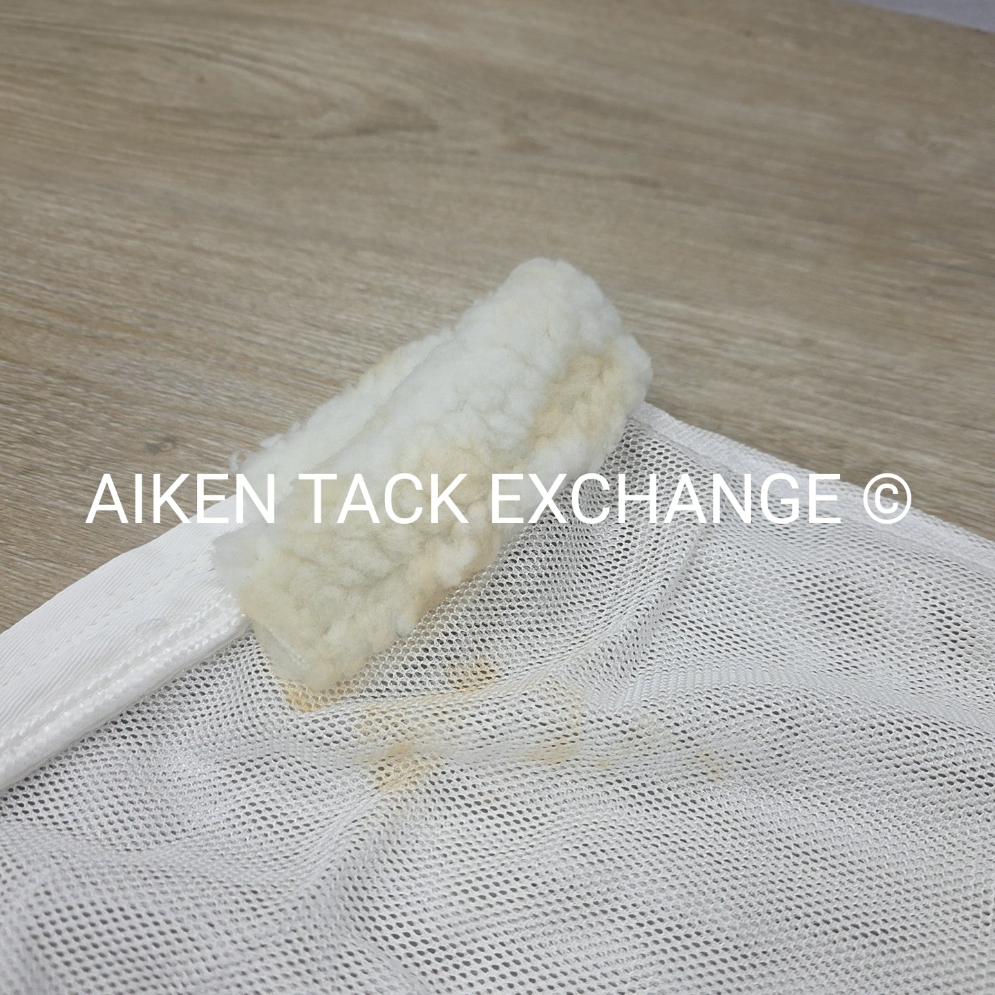 Fenwick Equestrian BodyGuard Mesh Cooler, White (has some marks) 62"