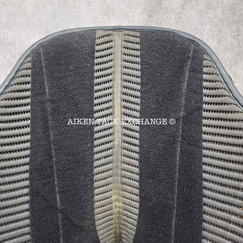 **SOLD** Freeform Lightweight Treeless Classic Trail Endurance Saddle, 17" Seat